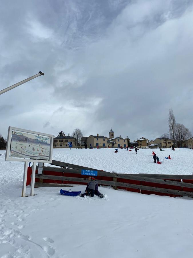 Appartement Aux Pieds Des Pistes ! Les Angles  Dış mekan fotoğraf